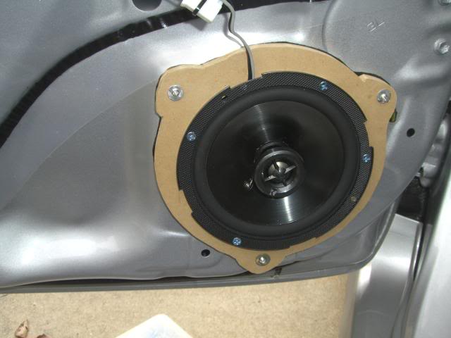 60dd3569a230da0ccea7c438fdb871f5  How to replace speakers w/o destroying stock speakers